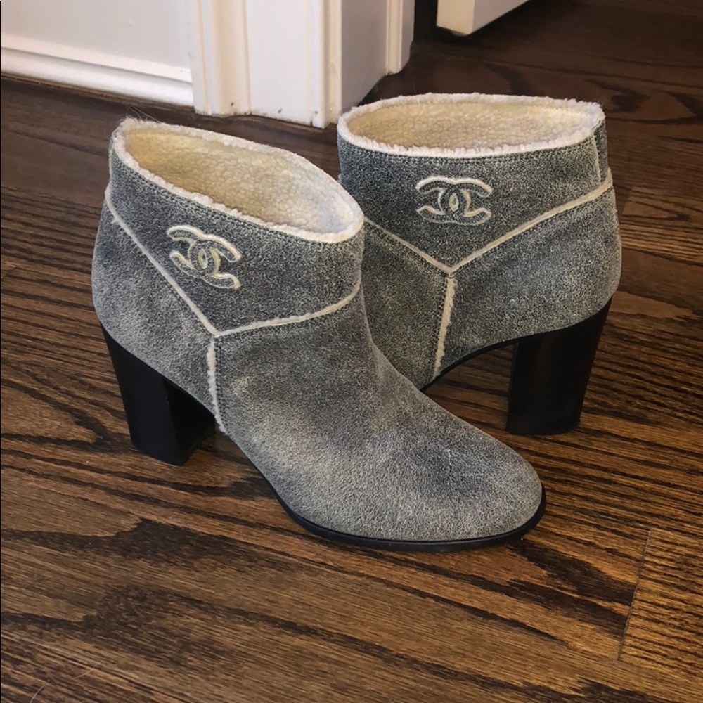 CHANEL Gray Suede Shearling Lined Ankle Boots